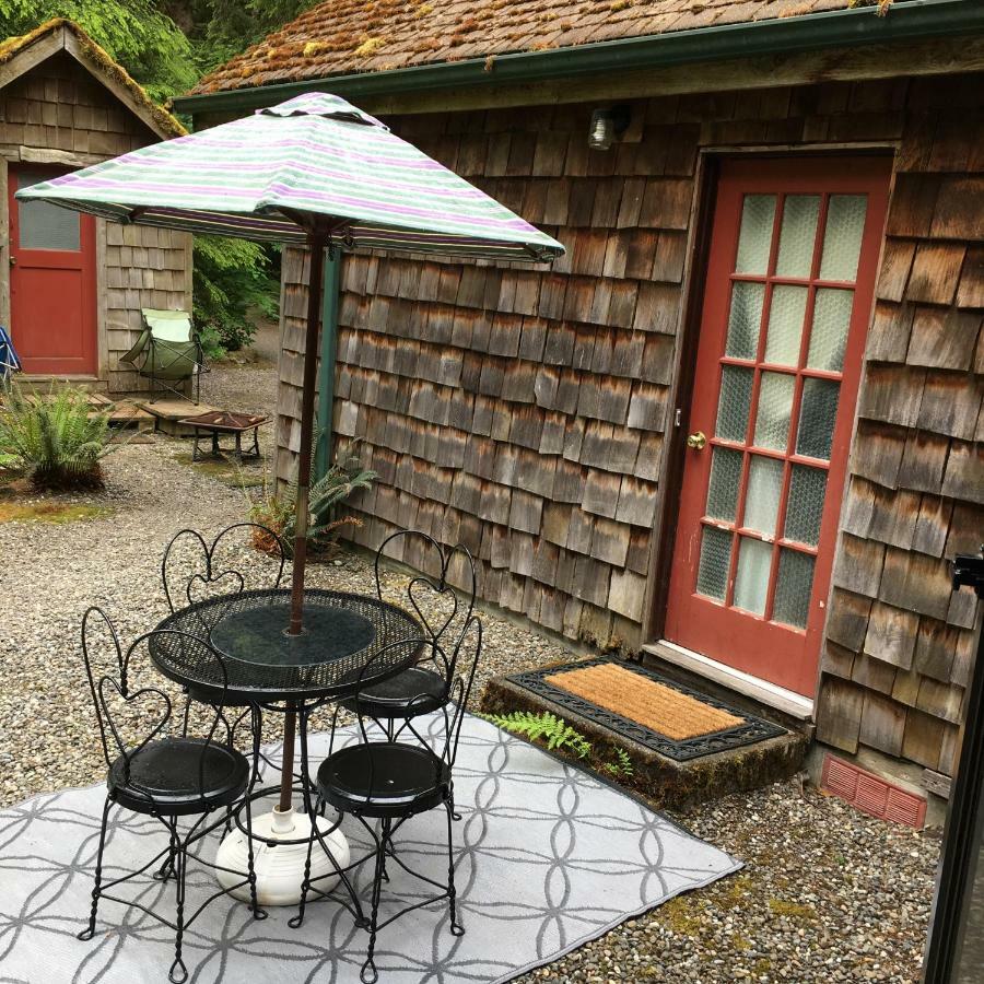 Manitou Lodge ฟอร์กส์ ภายนอก รูปภาพ