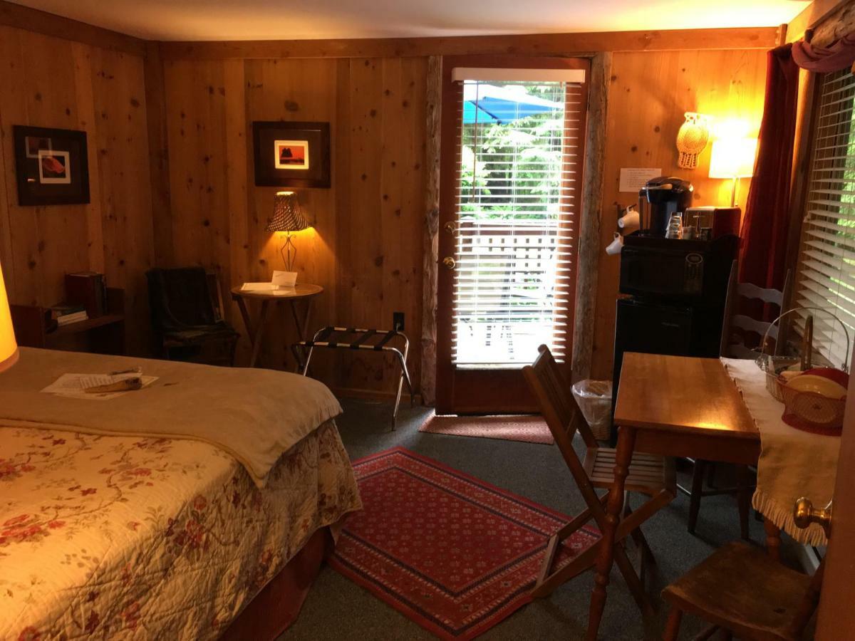 Manitou Lodge ฟอร์กส์ ภายนอก รูปภาพ