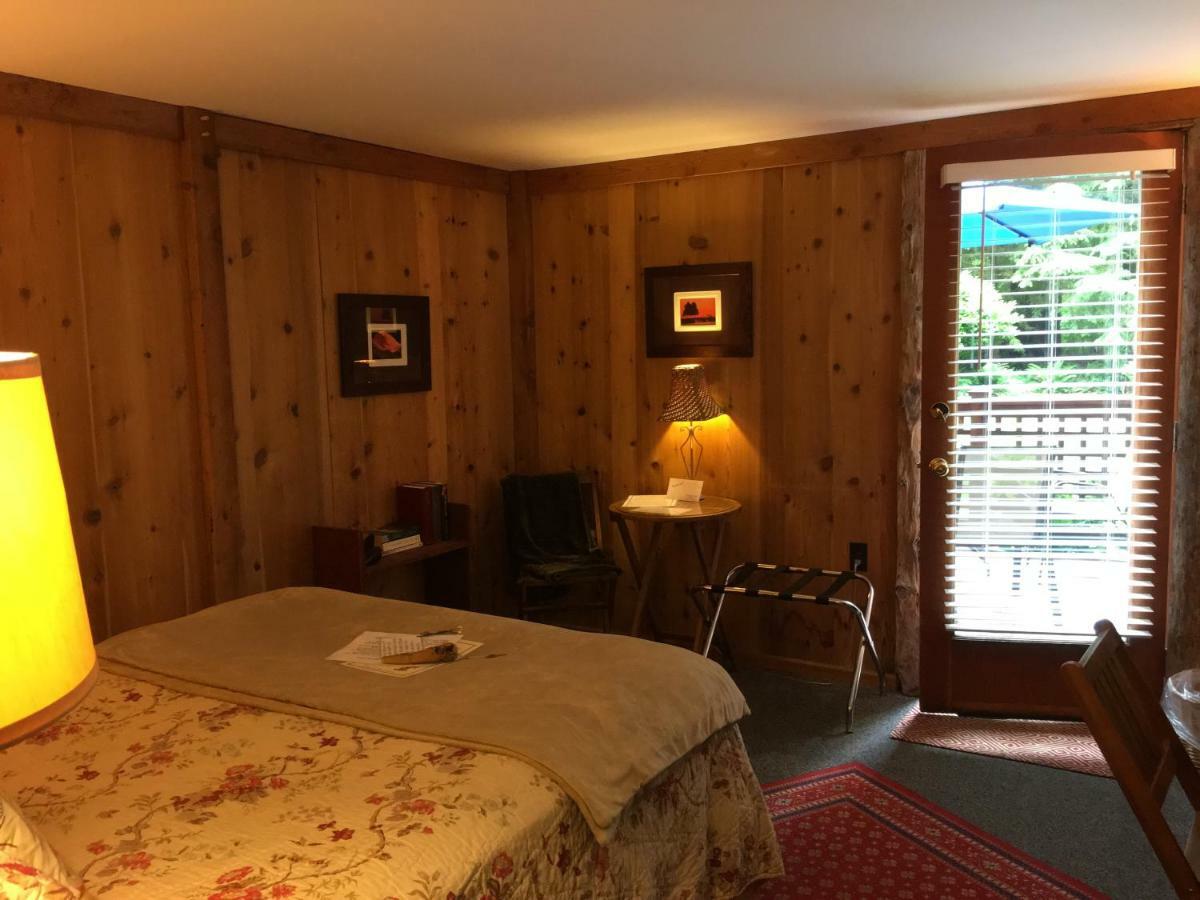 Manitou Lodge ฟอร์กส์ ภายนอก รูปภาพ