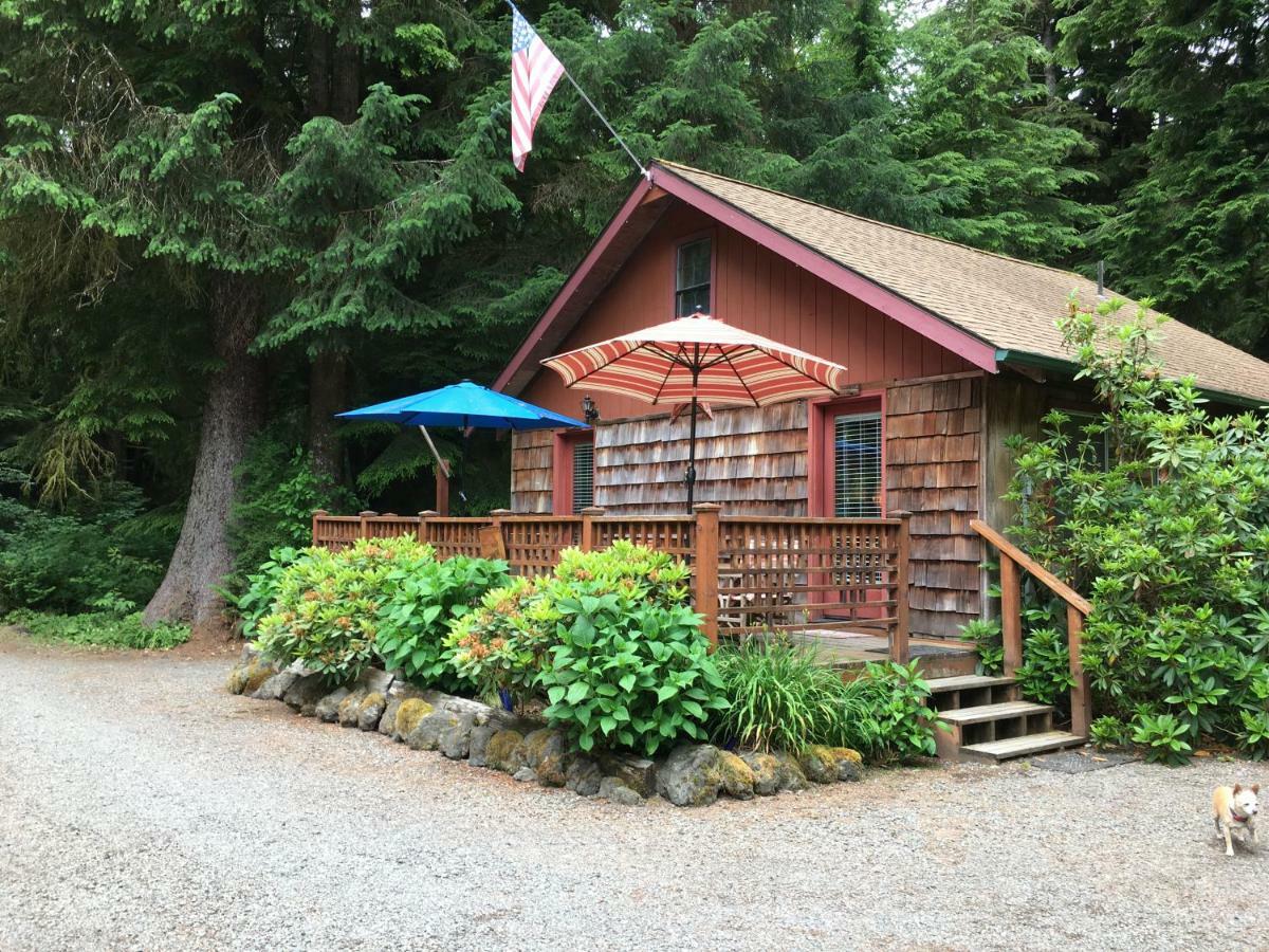 Manitou Lodge ฟอร์กส์ ภายนอก รูปภาพ